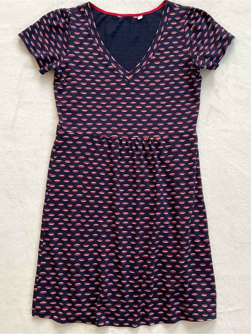 Boden Penelope Lip Print Jersey Dress 4P Petite Navy Pink V Neck - Picture 1 of 13